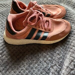 Adidas Iniki RUNNER Pink Womens
